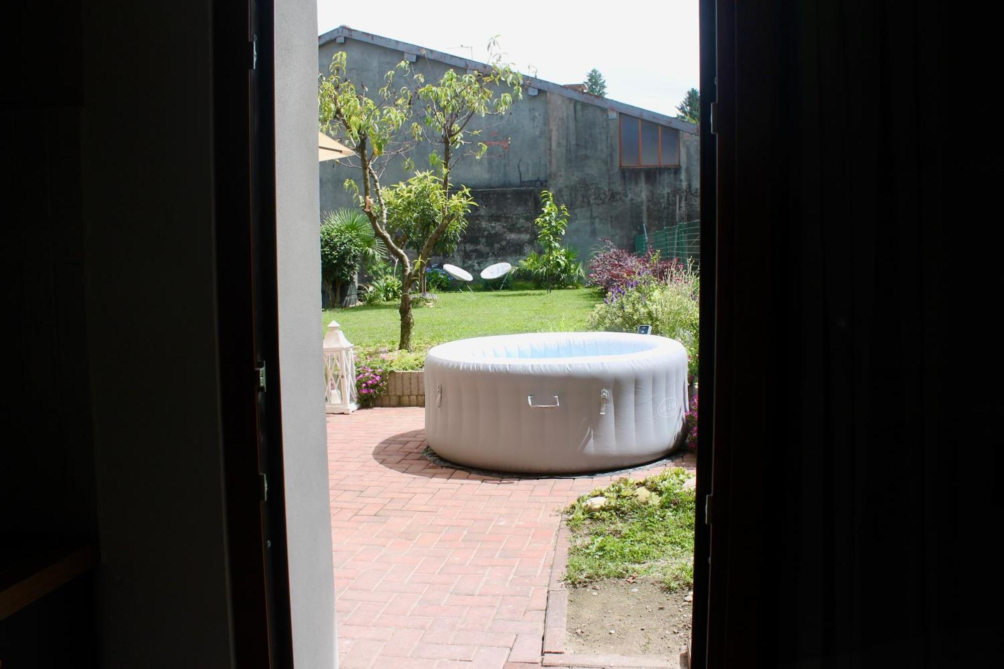 הוילה Borgo Ticino Il Cortile Del Borgo מראה חיצוני תמונה