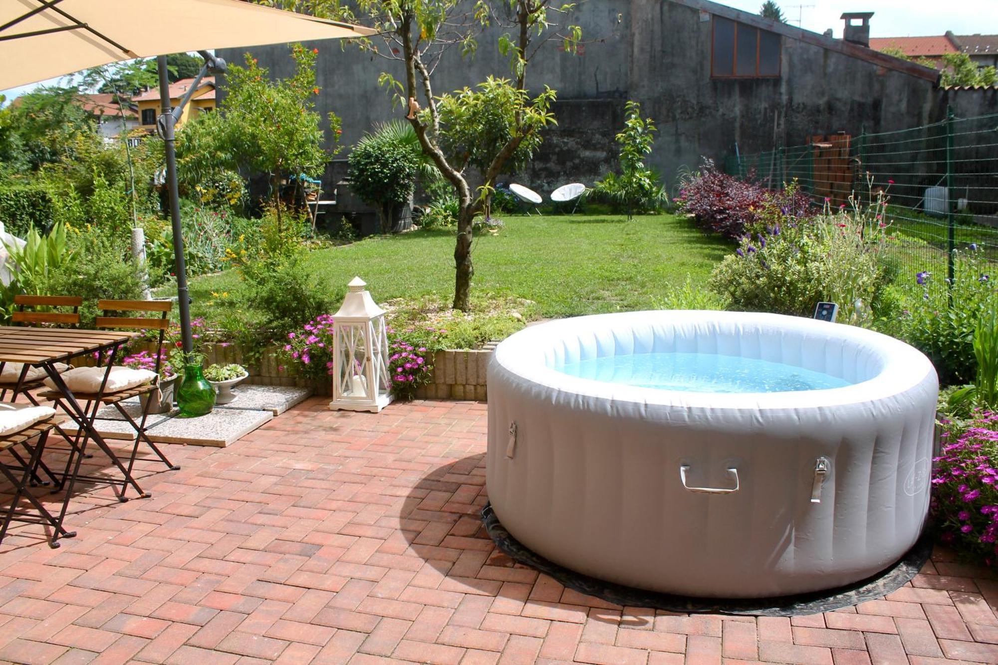 הוילה Borgo Ticino Il Cortile Del Borgo מראה חיצוני תמונה